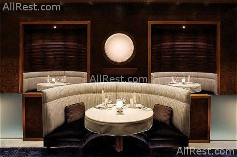 Jumeirah Emirates Towers Hotel 37